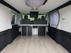 Renault Trafic Camper 2.0 dCi • TÜV 2028 • Standheizung • 230V • AGM • TV • Wohnmobilzulassung • Sofort reisefertig