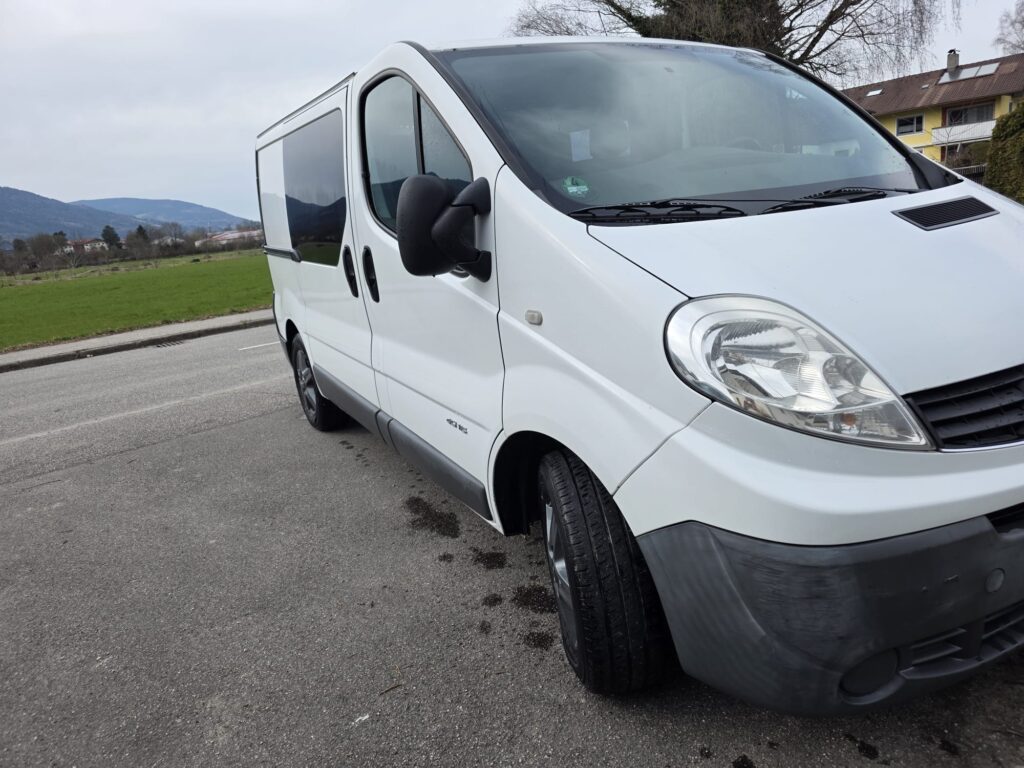 Renault Trafic Camper 2.0 dCi • TÜV 2028 • Standheizung • 230V • AGM • TV • Wohnmobilzulassung • Sofort reisefertig