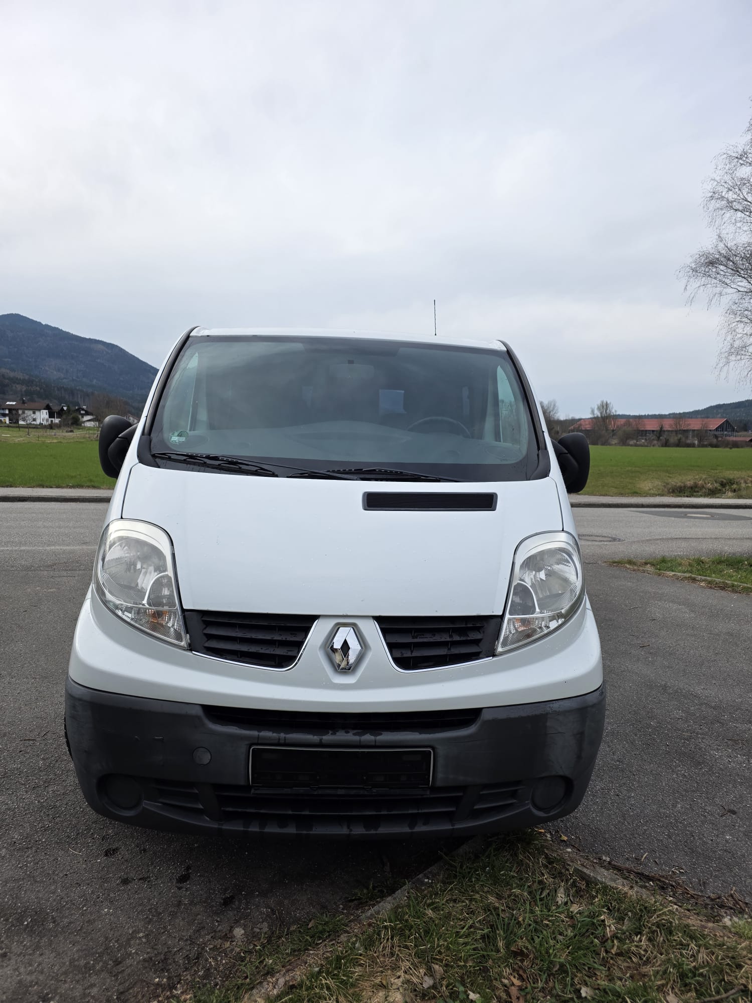 Renault Trafic Camper 2.0 dCi • TÜV 2028 • Standheizung • 230V • AGM • TV • Wohnmobilzulassung • Sofort reisefertig